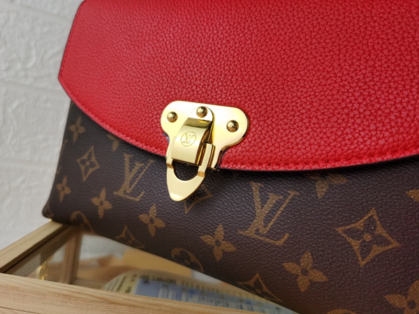 ルイヴィトンバッグ内部構造